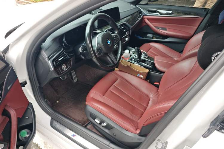Used BMW 5 Series 2018 Restyled 530Li Leading Edition M Sport Package Interior 3