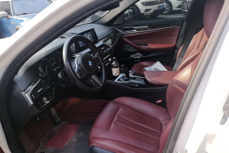 Used BMW 5 Series 2018 530Li Leading Model M Sport Package Interior 3