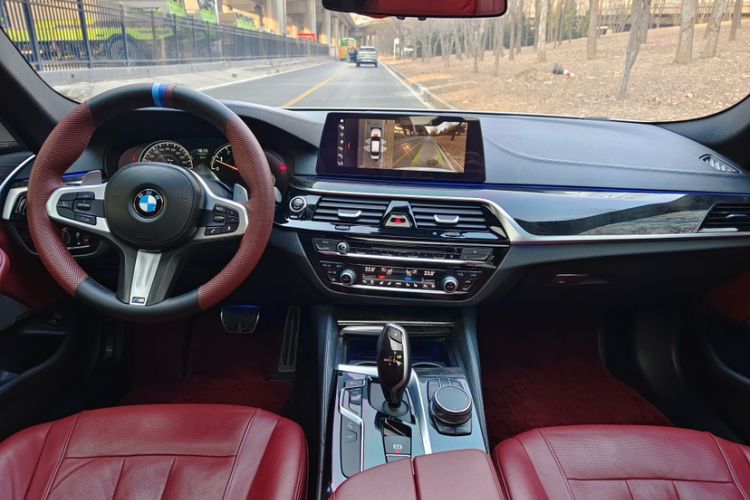 Used BMW 5 Series 2018 530Li Luxury Edition M Sport Package Interior 3