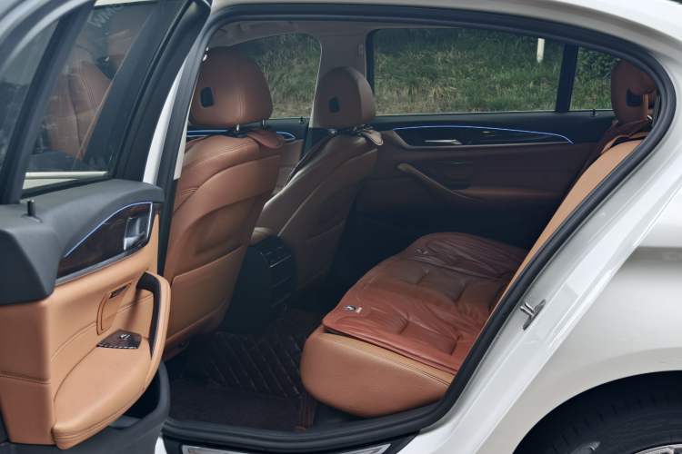 Used BMW 5 Series 2018 528Li Launch Special Edition Interior 3