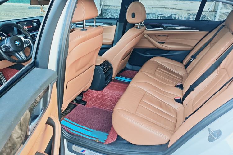 Used BMW 5 Series 2018 530Li xDrive M Sport Package Interior 4