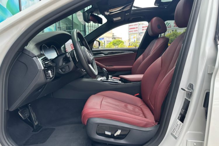 Used BMW 5 Series 2018 Restyled 530Li Luxury Edition M Sport Package Interior 5