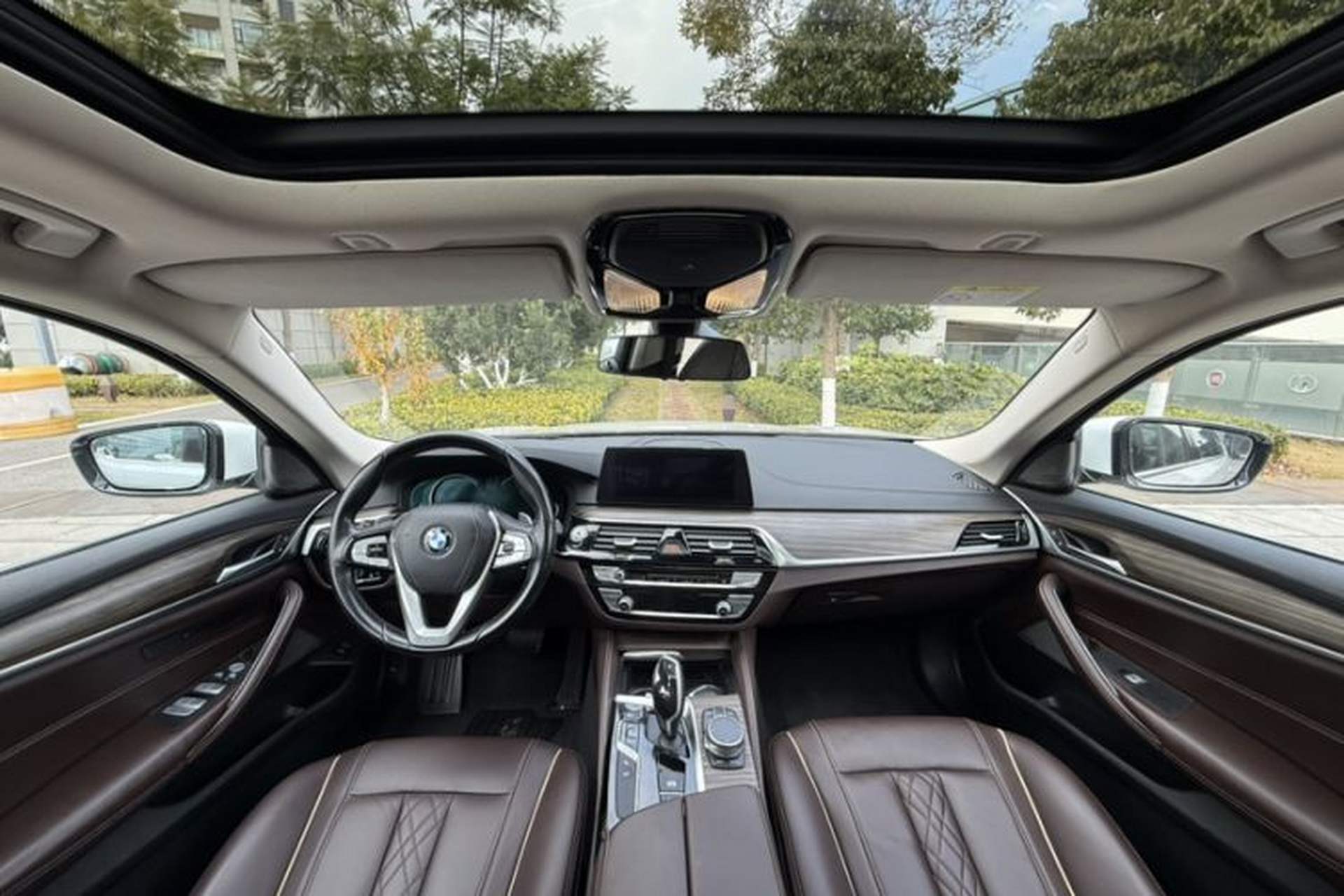 Used BMW 5 Series 2018 Facelifted 530Li Luxury Edition Premium Package Interior 5