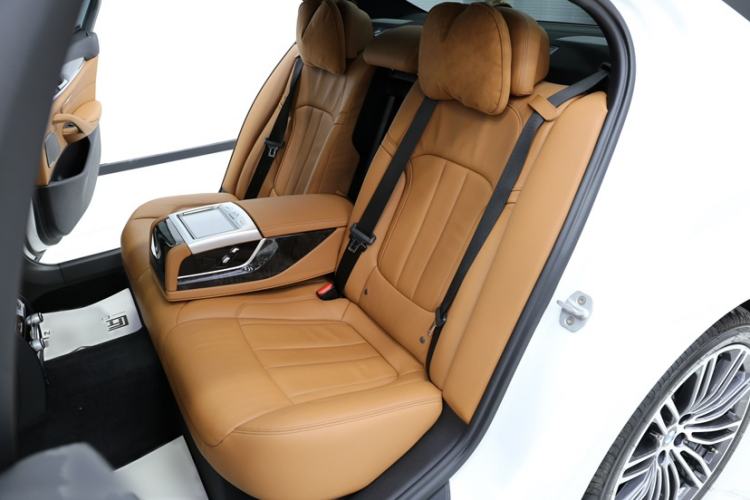 Used BMW 5 Series 2018 Restyled 530Li Luxury Edition M Sport Package Interior 6