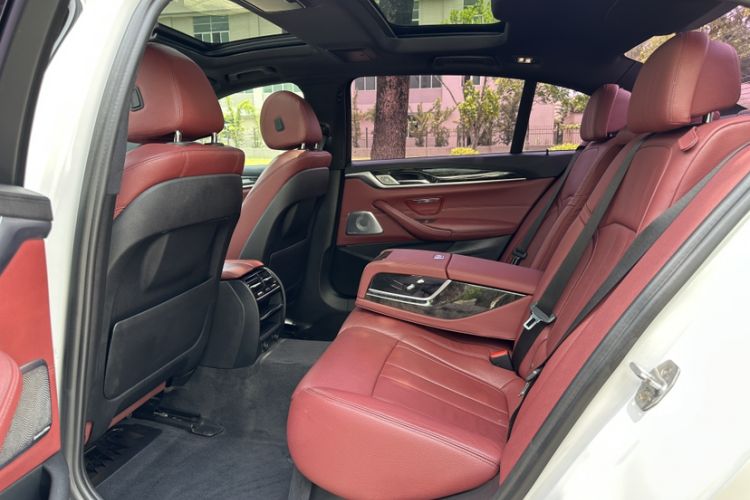 Used BMW 5 Series 2018 Restyled 530Li Leading Edition M Sport Package Interior 6