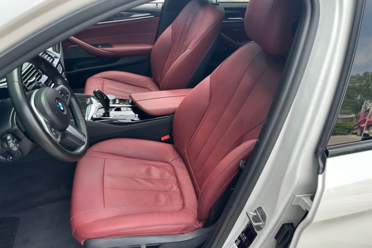 Used BMW 5 Series 2018 Restyled 530Li Luxury Edition M Sport Package Interior 6