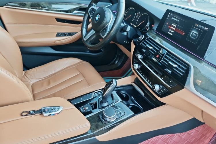 Used BMW 5 Series 2018 530Li xDrive M Sport Package Interior 7