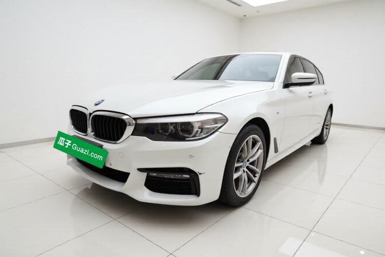 Used BMW 5 Series 2018 525Li M Sport Package Guazi used car, China used car export, Used car for sale, Used BMW cars, Cheapest cars for sale