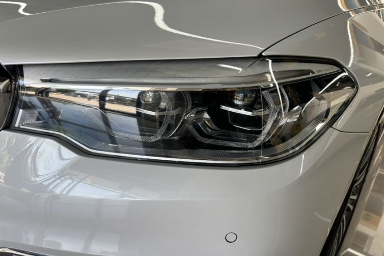 Used BMW 5 Series 2018 Facelifted 530Li Luxury Edition Premium Package Left Front Headlight