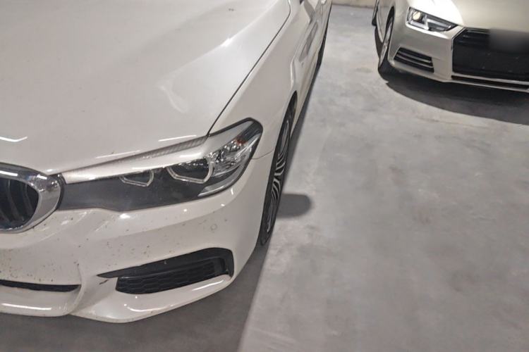Used BMW 5 Series 2018 530Li Leading Model M Sport Package Left Front Headlight