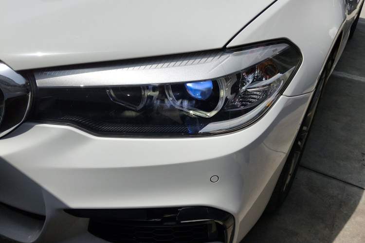 Used BMW 5 Series 2018 525i M Sport Package Left Front Headlight