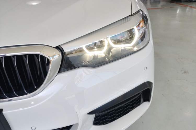 Used BMW 5 Series 2018 Facelifted 530Li xDrive M Sport Package Left Front Headlight