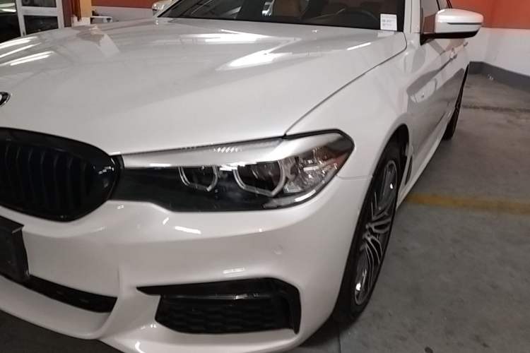Used BMW 5 Series 2018 Restyled 530Li Leading Edition M Sport Package Left Front Headlight