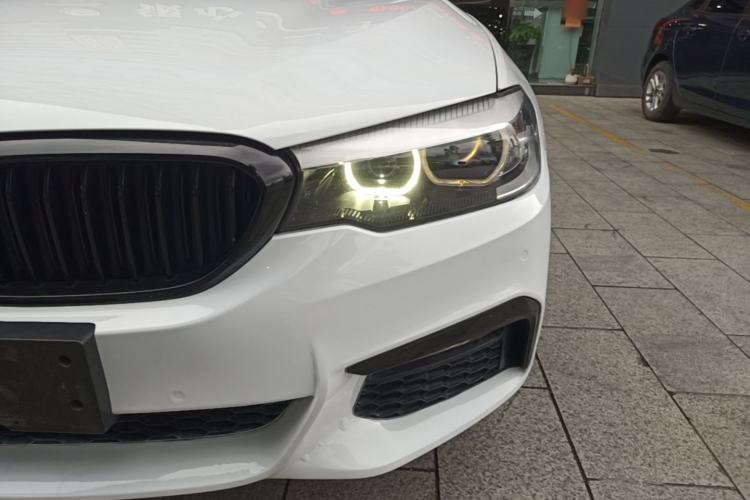 Used BMW 5 Series 2018 525Li M Sport Package Left Front Headlight