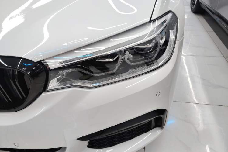 Used BMW 5 Series 2018 530Li Luxury Edition M Sport Package Left Front Headlight