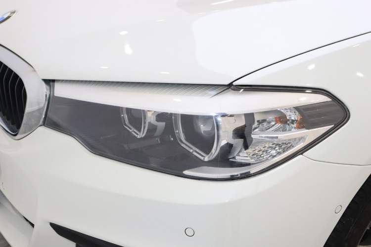 Used BMW 5 Series 2018 525i M Sport Package Left Front Headlight