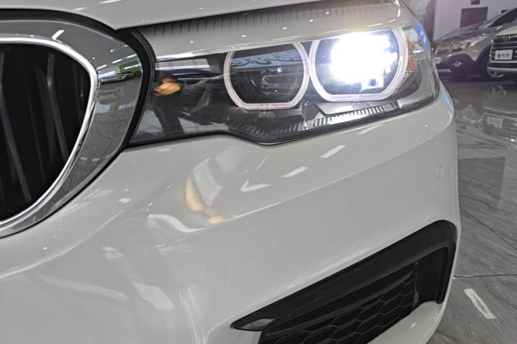 Used BMW 5 Series 2018 525Li M Sport Package Left Front Headlight