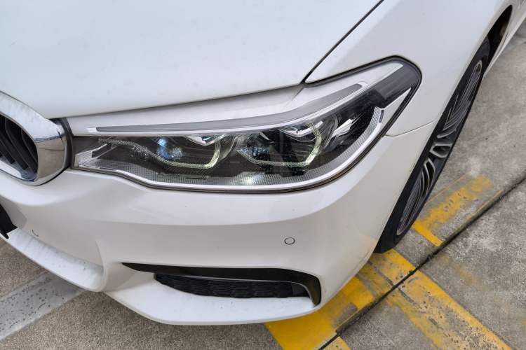 Used BMW 5 Series 2018 530Li Luxury Edition M Sport Package Left Front Headlight