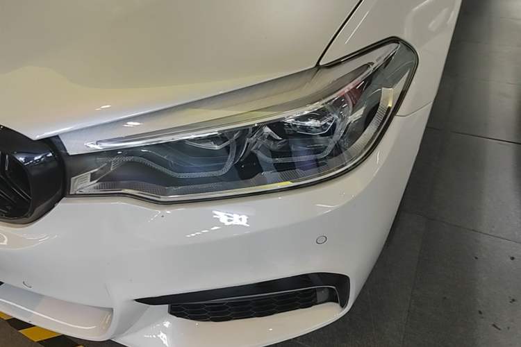 Used BMW 5 Series 2018 530Li Luxury Edition M Sport Package Left Front Headlight
