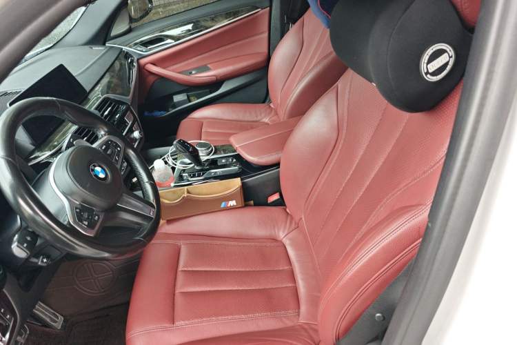 Used BMW 5 Series 2018 Restyled 530Li Leading Edition M Sport Package Left Front Seat