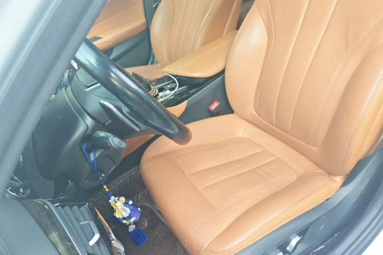 Used BMW 5 Series 2018 Restyled 530Li Leading Edition M Sport Package Left Front Seat