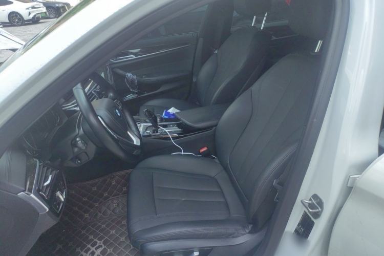 Used BMW 5 Series 2018 525Li M Sport Package Left Front Seat
