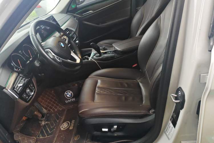 Used BMW 5 Series 2018 Revised Version 530Li Leading Edition Luxury Package Left Front Seat