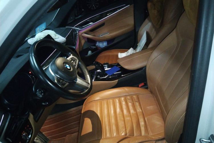 Used BMW 5 Series 2018 Restyled 530Li Luxury Edition M Sport Package Left Front Seat