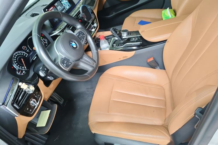 Used BMW 5 Series 2018 530Li Leading Model M Sport Package Left Front Seat