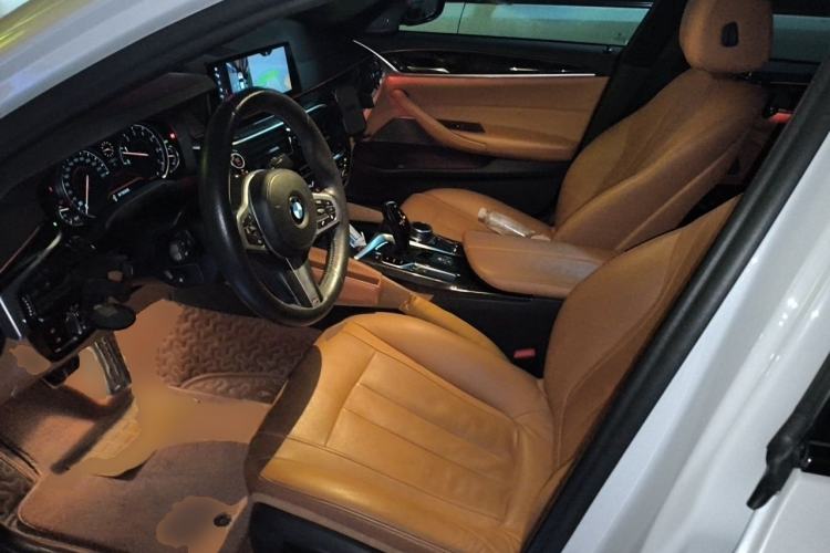 Used BMW 5 Series 2018 530Li Luxury Edition M Sport Package Left Front Seat