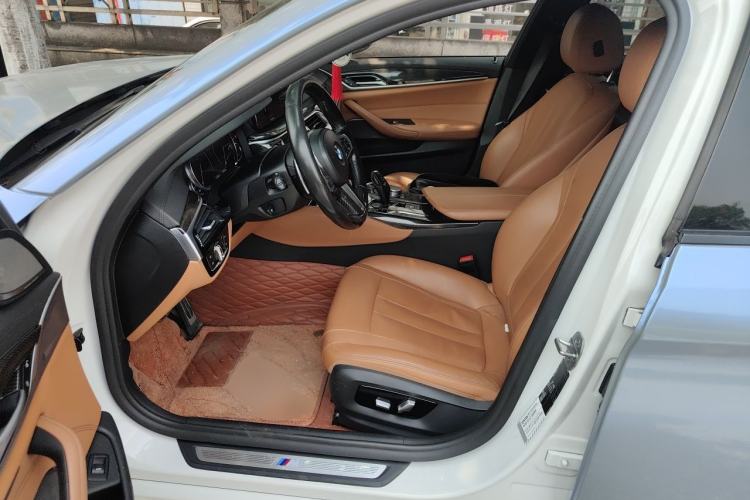 Used BMW 5 Series 2018 530Li Luxury Edition M Sport Package Left Front Seat