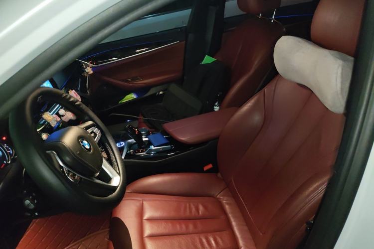 Used BMW 5 Series 2018 Restyled 530Li Leading Edition M Sport Package Left Front Seat