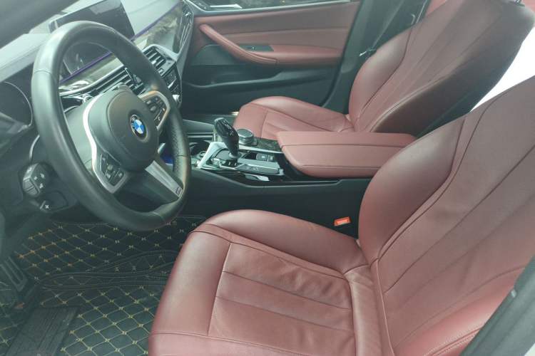 Used BMW 5 Series 2018 Restyled 530Li Luxury Edition M Sport Package Left Front Seat
