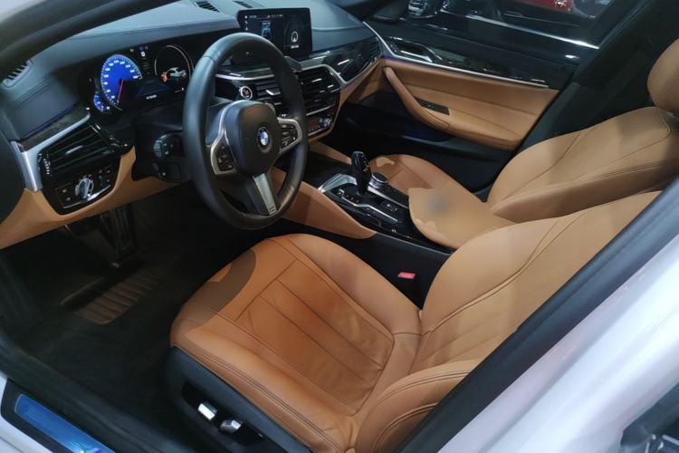 Used BMW 5 Series 2018 530Li Luxury Edition M Sport Package Left Front Seat