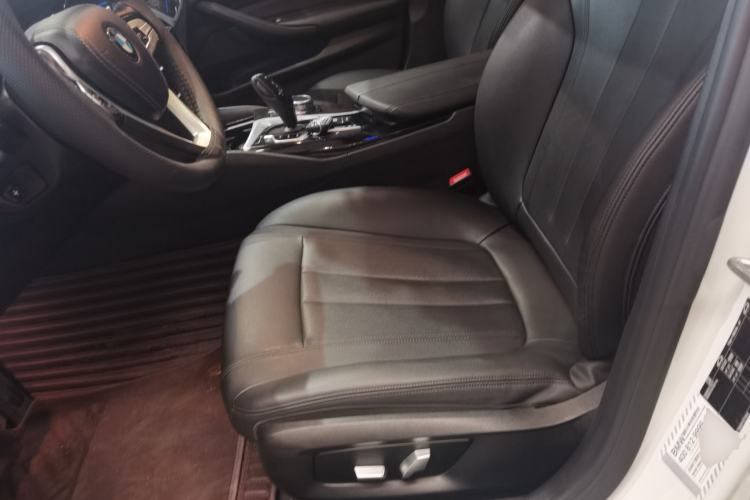 Used BMW 5 Series 2018 525Li M Sport Package Left Front Seat