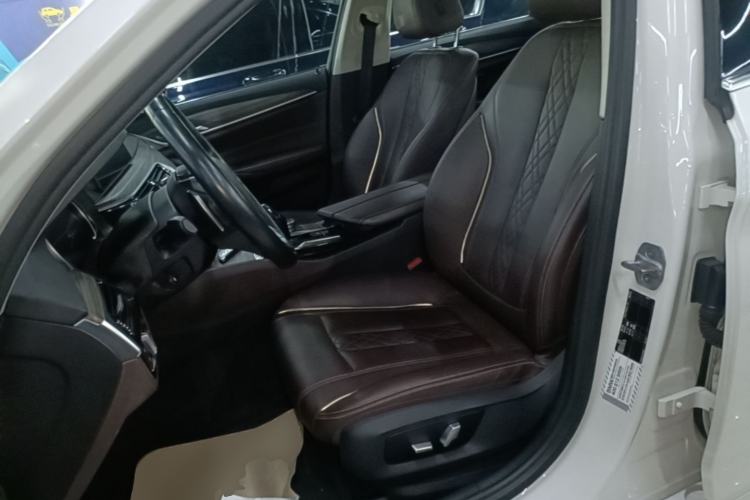 Used BMW 5 Series 2018 530Li Leading Edition Luxury Package Left Front Seat
