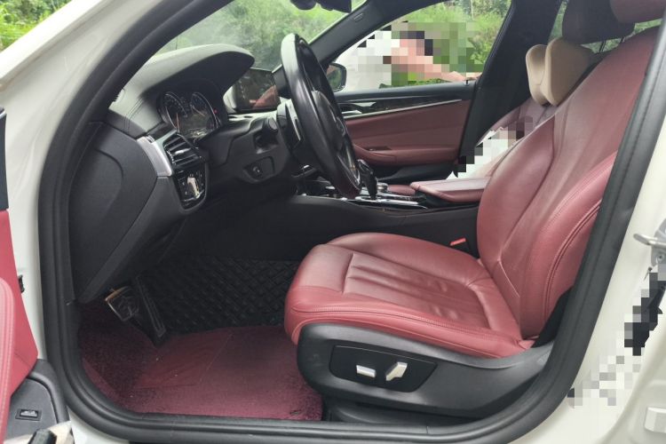 Used BMW 5 Series 2018 Restyled 530Li Leading Edition M Sport Package Left Front Seat