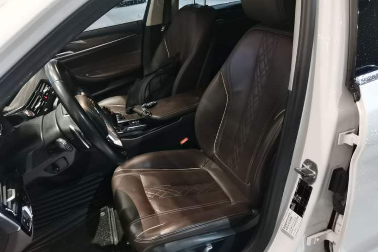 Used BMW 5 Series 2018 Facelifted 530Li Luxury Edition Premium Package Left Front Seat