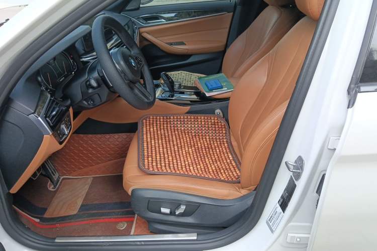 Used BMW 5 Series 2018 530Li Leading Model M Sport Package Left Front Seat