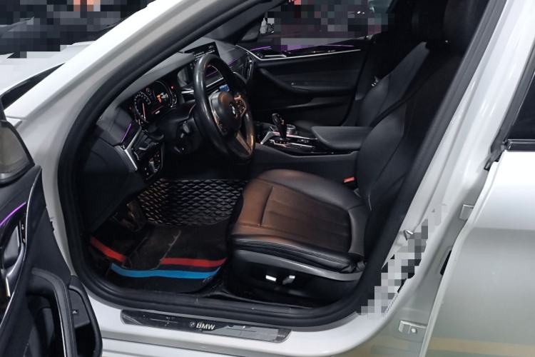 Used BMW 5 Series 2018 525Li M Sport Package Left Front Seat
