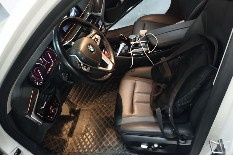 Used BMW 5 Series 2018 525Li Luxury Package Left Front Seat