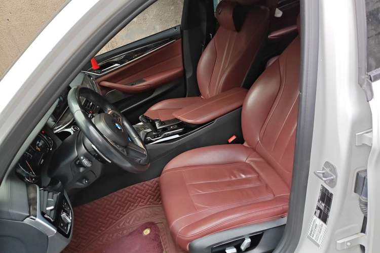 Used BMW 5 Series 2018 530Li Luxury Edition M Sport Package Left Front Seat