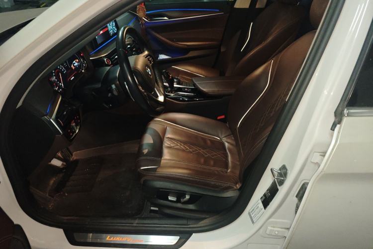 Used BMW 5 Series 2018 530Li Leading Edition Luxury Package Left Front Seat