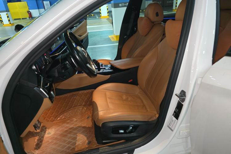 Used BMW 5 Series 2018 530Li Luxury Edition M Sport Package Left Front Seat