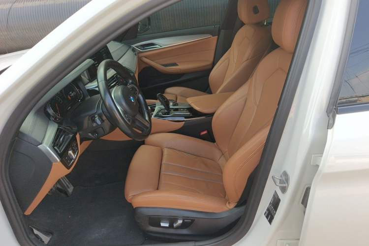 Used BMW 5 Series 2018 525i M Sport Package Left Front Seat