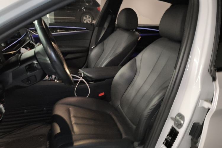 Used BMW 5 Series 2018 525Li M Sport Package Left Front Seat