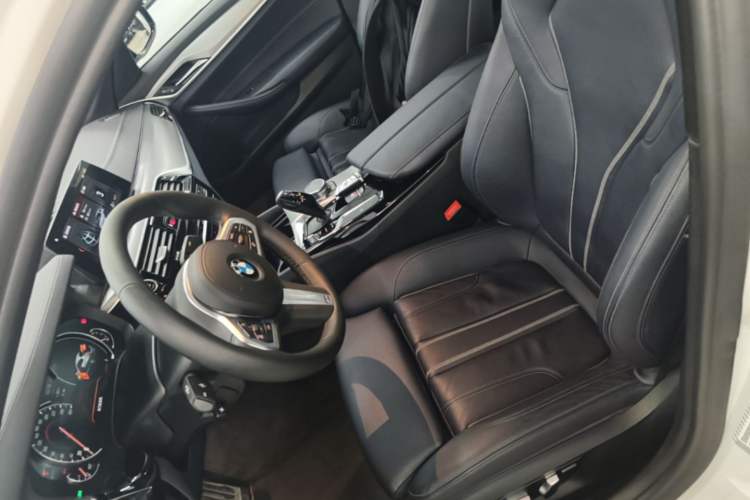 Used BMW 5 Series 2018 525i M Sport Package Left Front Seat