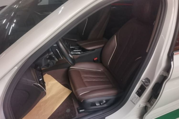 Used BMW 5 Series 2018 Revised Version 530Li Leading Edition Luxury Package Left Front Seat