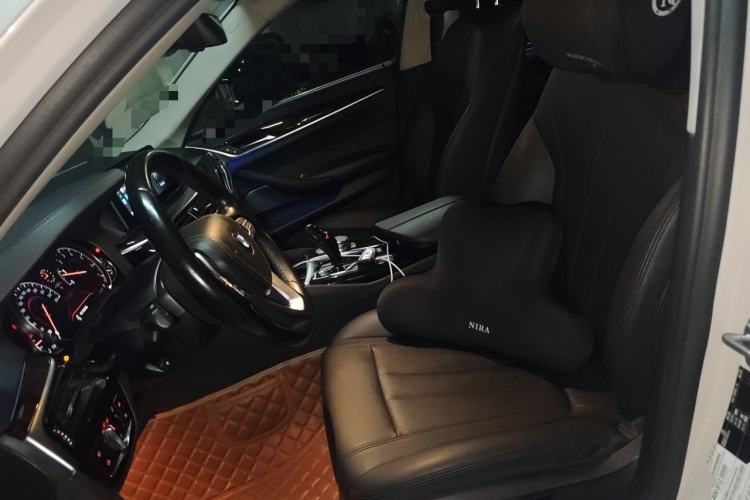 Used BMW 5 Series 2018 525Li Luxury Package Left Front Seat