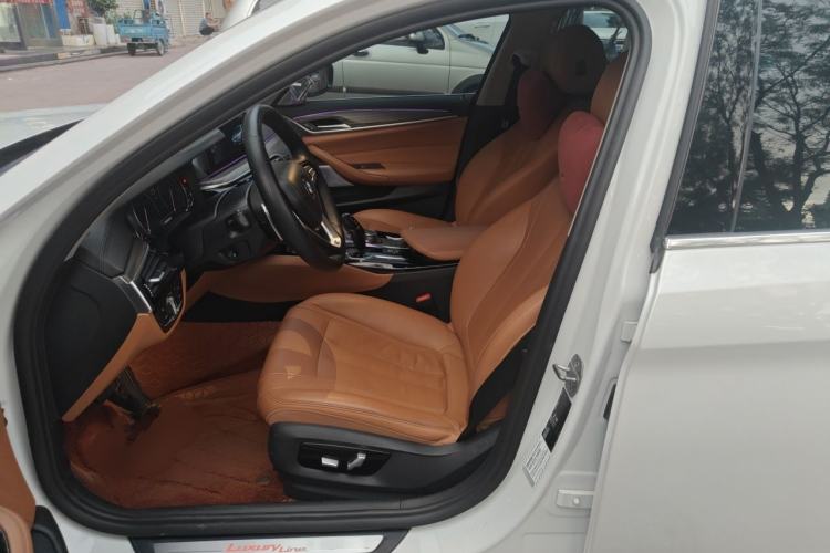 Used BMW 5 Series 2018 Revised Version 530Li Leading Edition Luxury Package Left Front Seat
